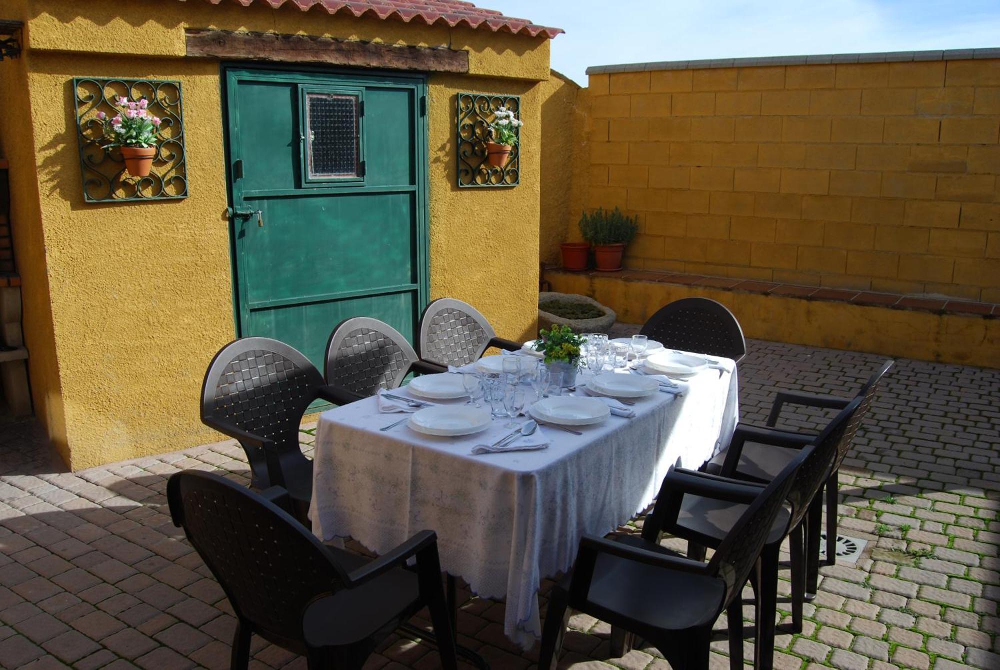 Arroyo Milano Casa Rural Maello Buitenkant foto